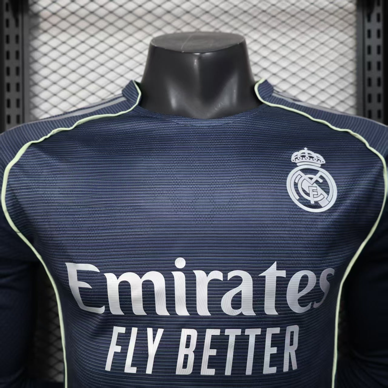 Maillot Real Madrid Manches Longues 2025-2026 Player Version