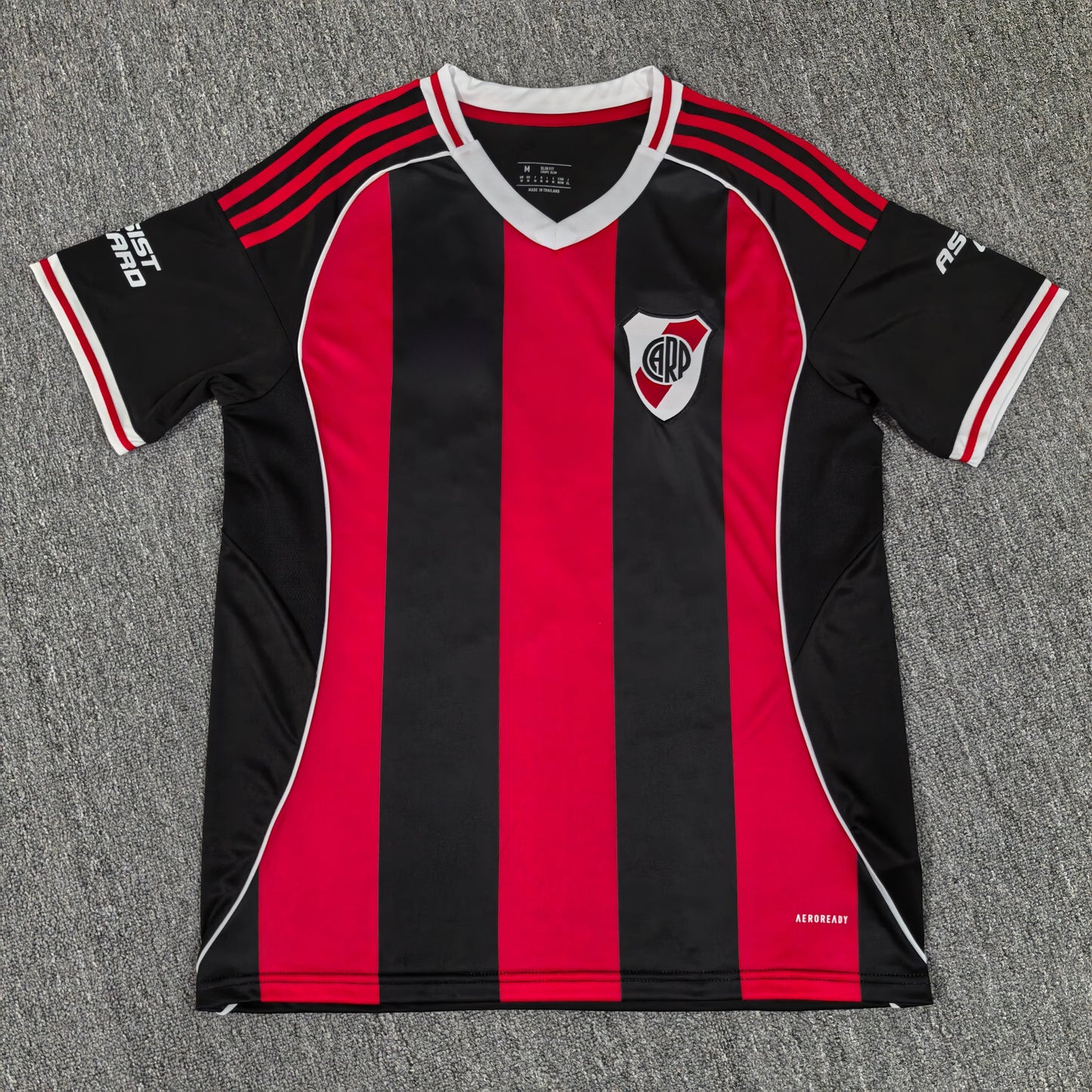 Maillot River Plate 2025-2026