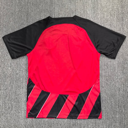 Maillot Frankfurt 2024-2025