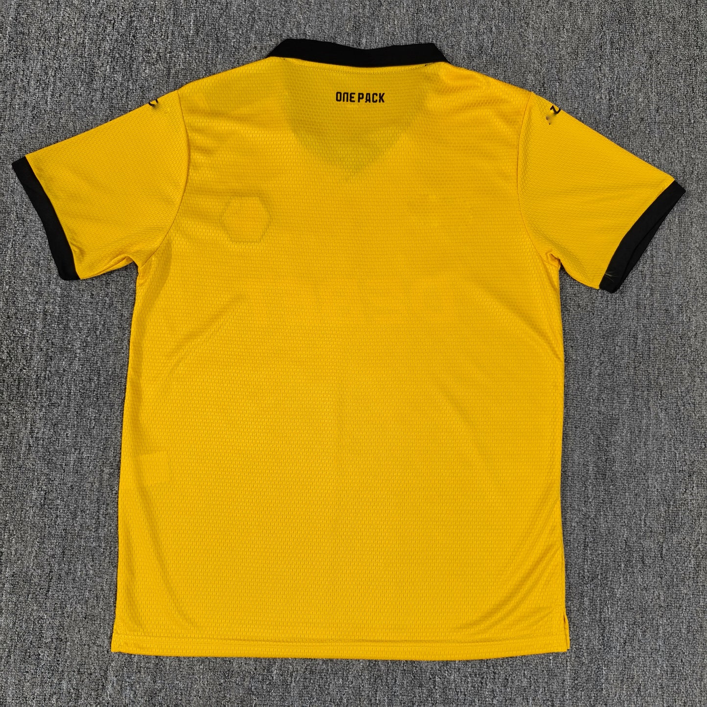 Maillot Domicile Wolverhampton 2025-2026