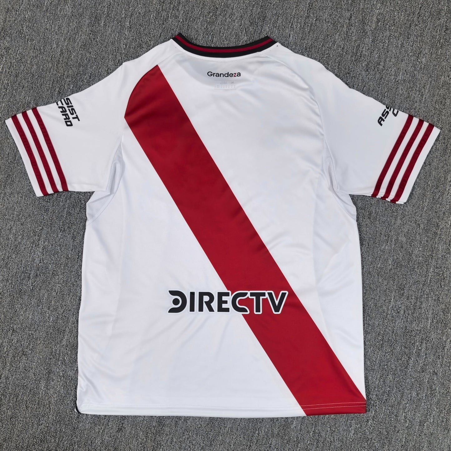 Maillot River Plate 2025-2026