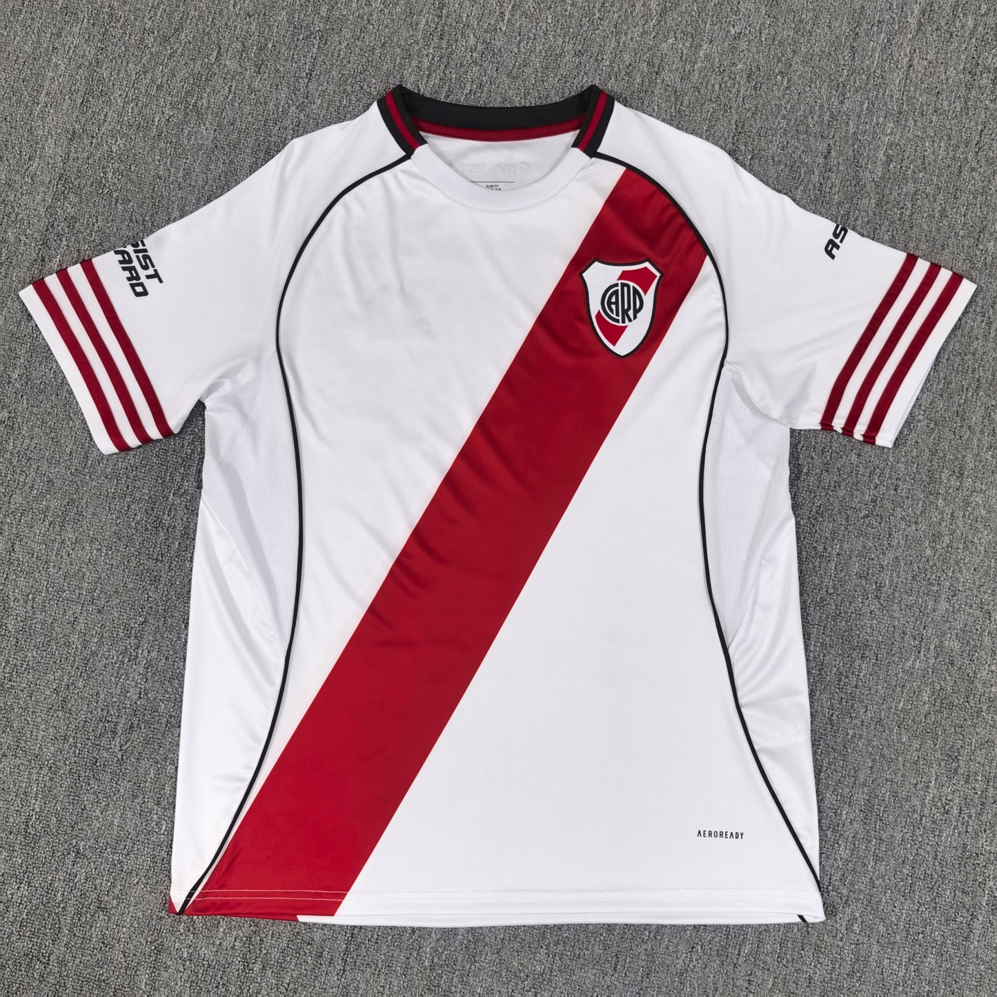 Maillot River Plate 2025-2026